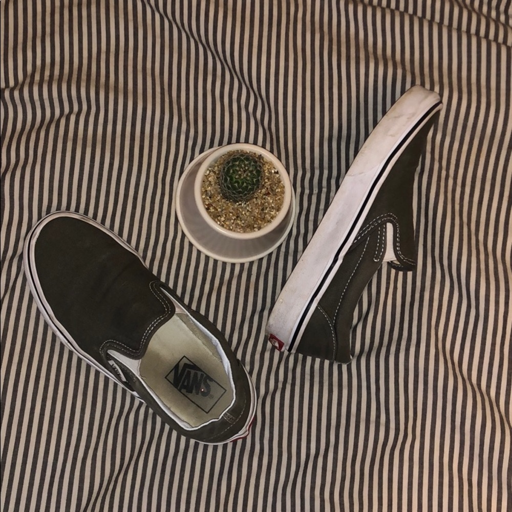 grey vans
